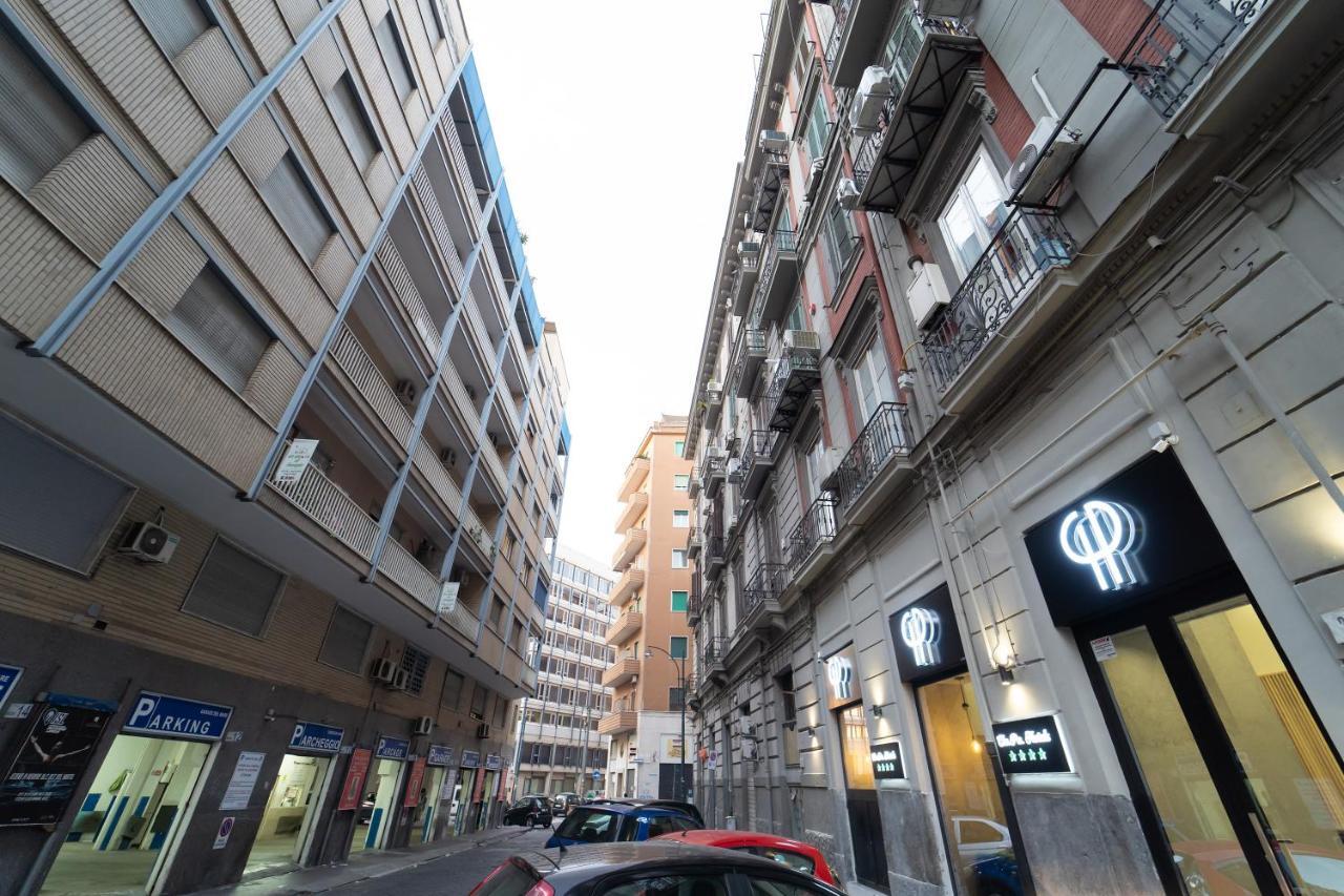 Le 4 Stagioni Dante H Napoli Centro, By Clapa Group Hotel Exterior photo